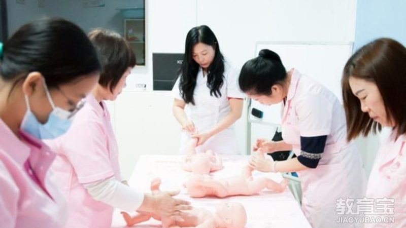 2025年，上海育婴师工资待遇有何变化？**